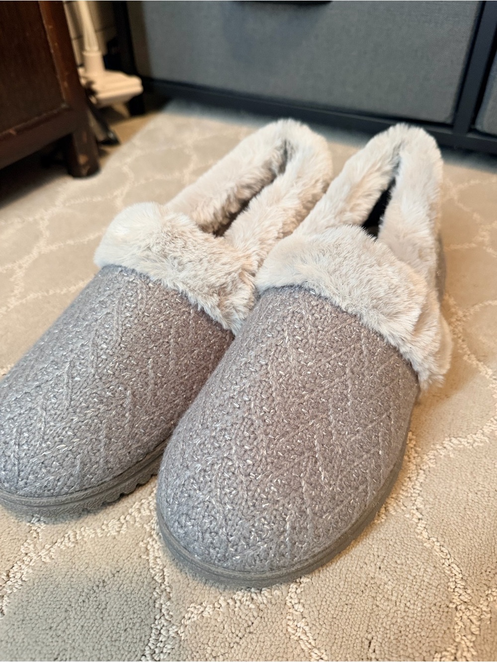 Skechers Women's Plush Faux-Fur Slip-On Slippers - Light Taupe